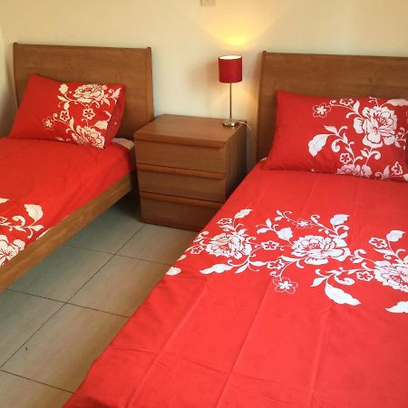 Poolside 2 Bedroom Apt, Paphos Riviera, Universal Area Εξωτερικό φωτογραφία